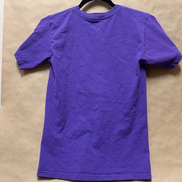 Vans | XS Unisex Purple Graphic Tee - Picture 4 of 5